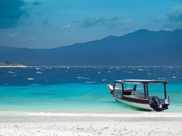Bleu Verde, The Secret Garden - Turtle Point Beach Гілі-Траванган Екстер'єр фото